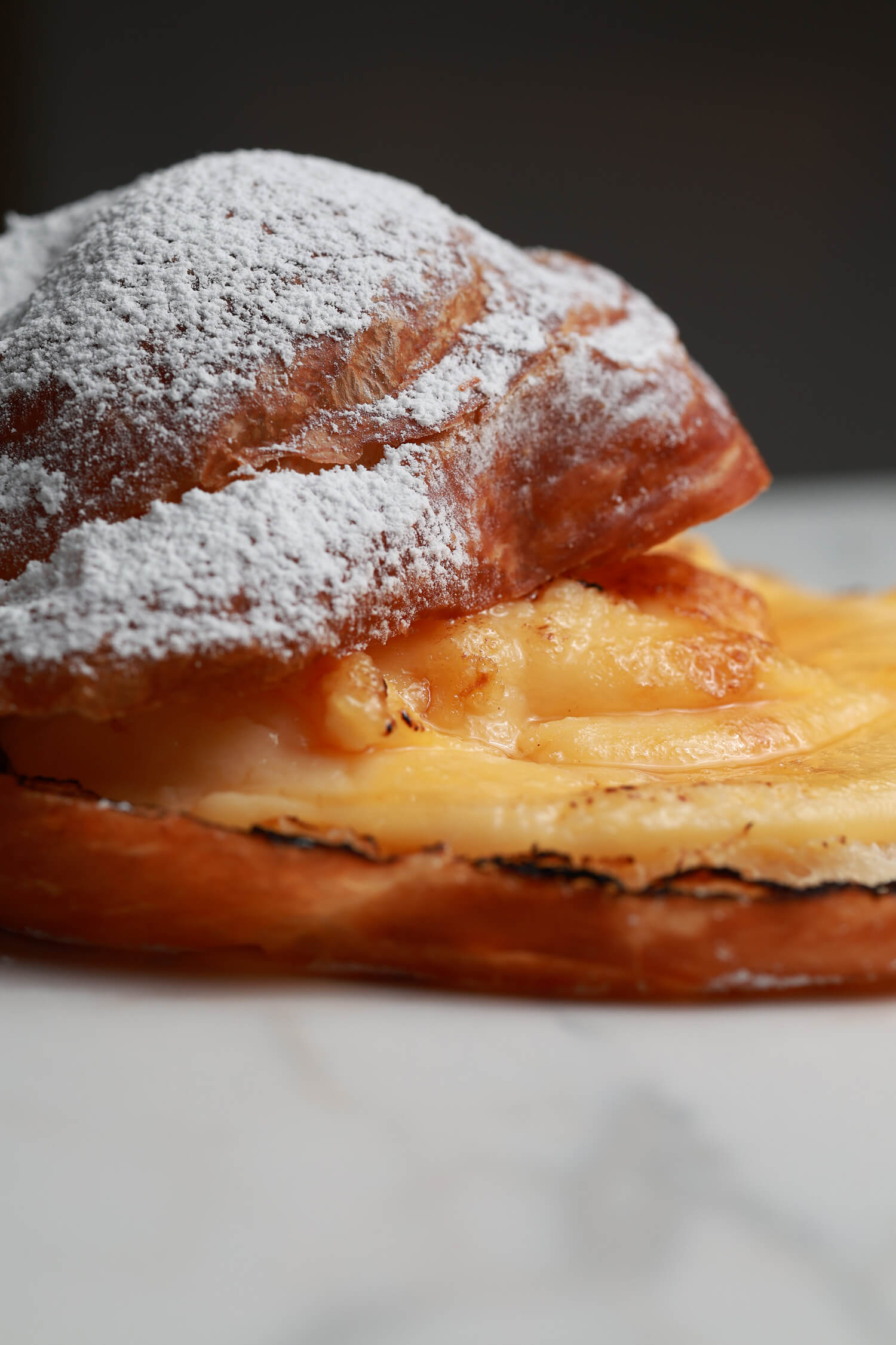 ENSAIMADA DE CREMA PASTELERA TOSTADA