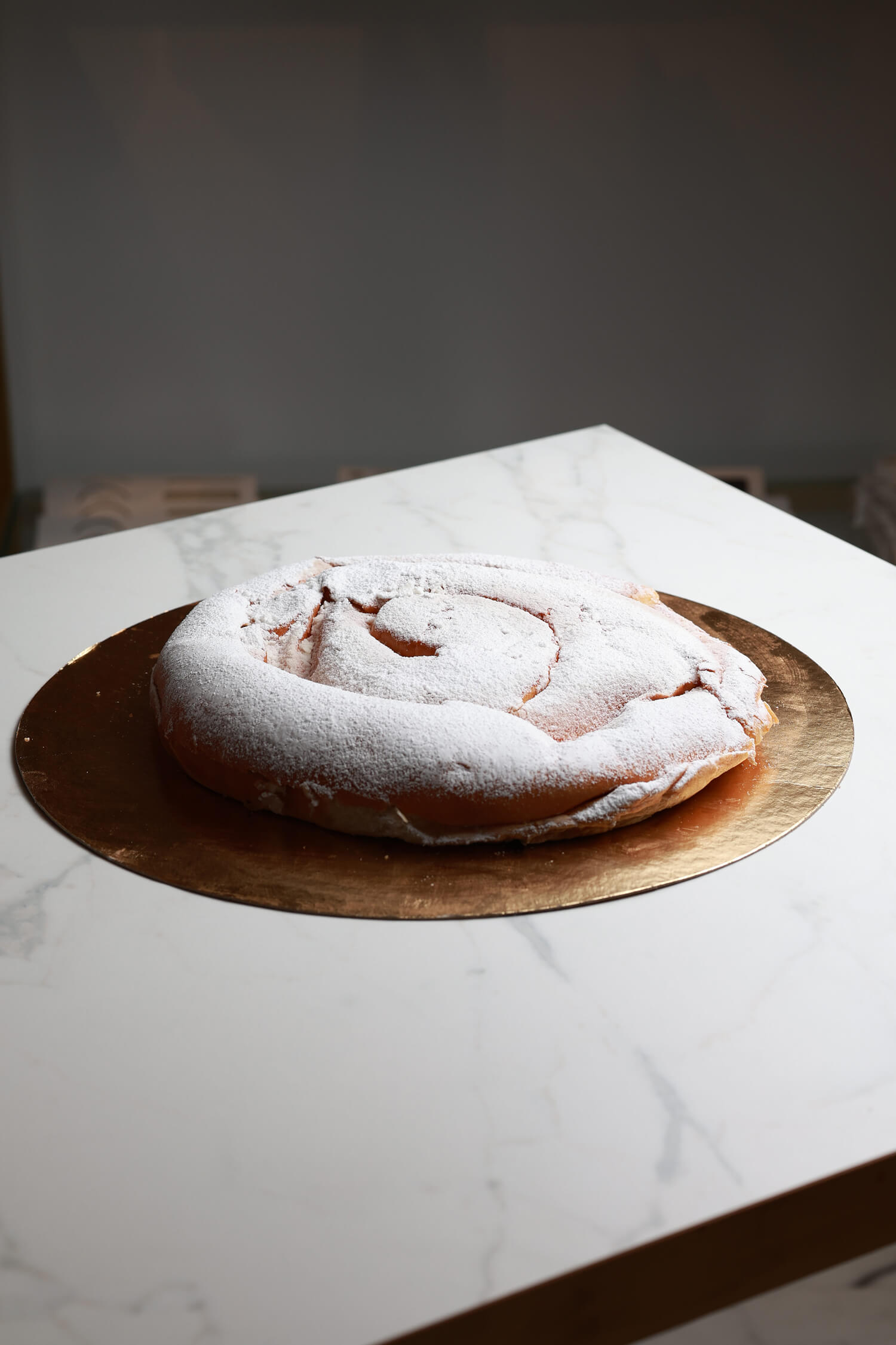 ENSAIMADA GRANDE DE CREMA PASTELERA TOSTADA