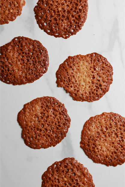 TEJAS DE ALMENDRA Y CARAMELO