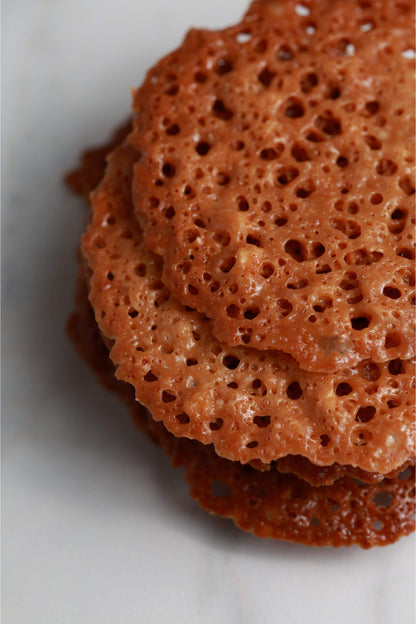 TEJAS DE ALMENDRA Y CARAMELO
